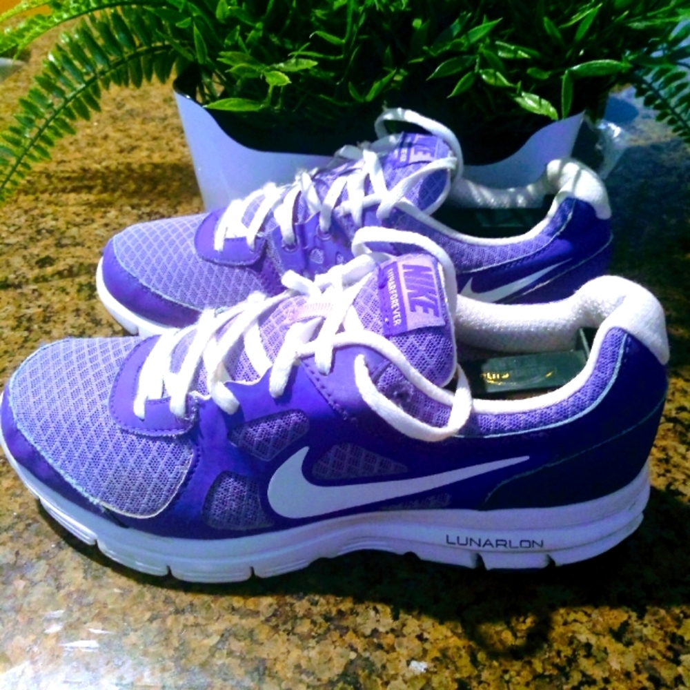Nike Lunarlon size 8.5